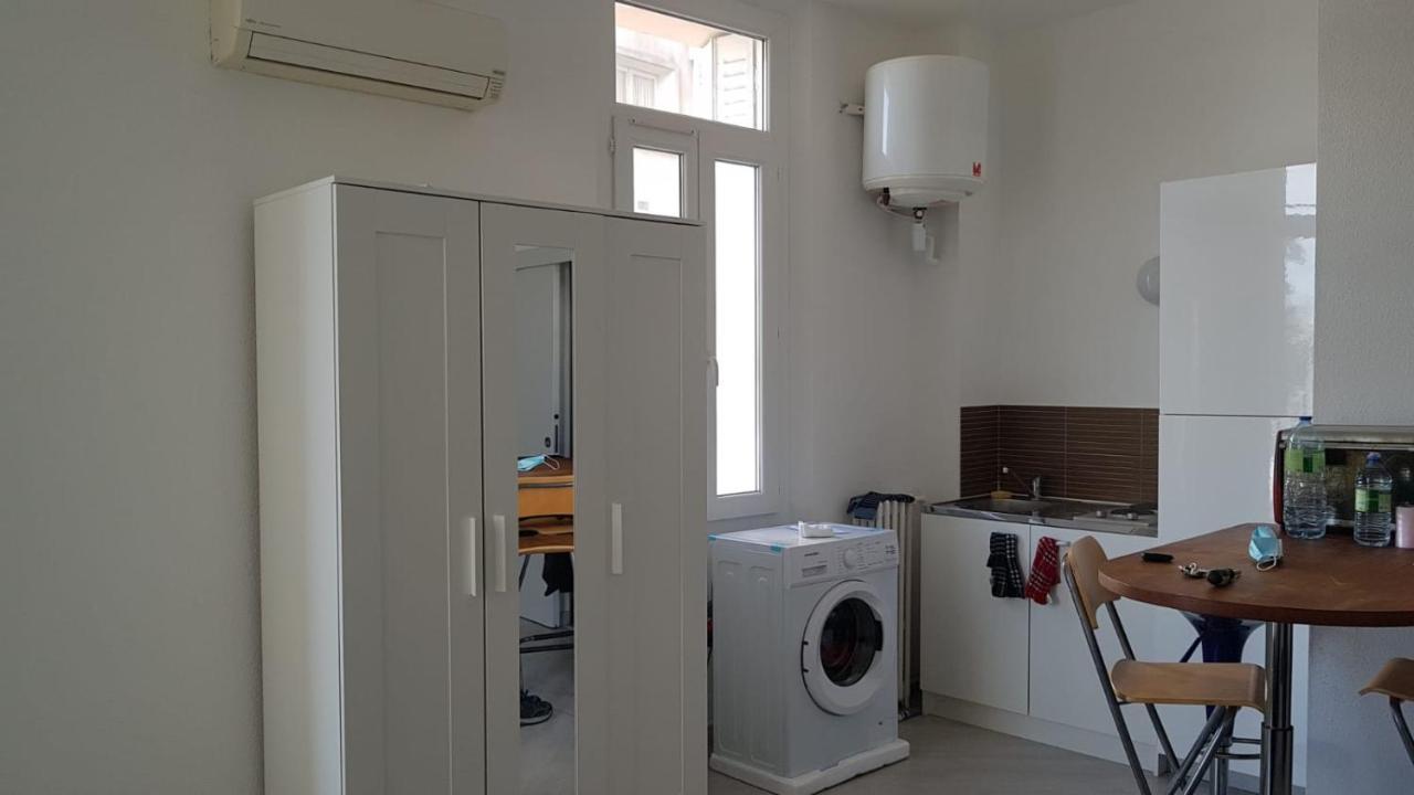 With Sea View For 2 People Toulon