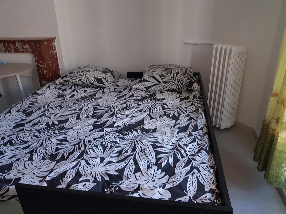 With Sea View For 2 People Apartment